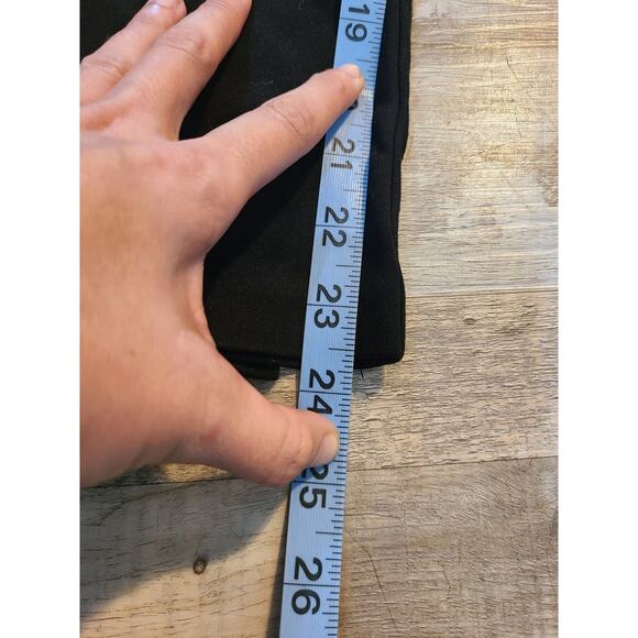 Soho apprel LTD small women's black capri leggings - Picture 7 of 7